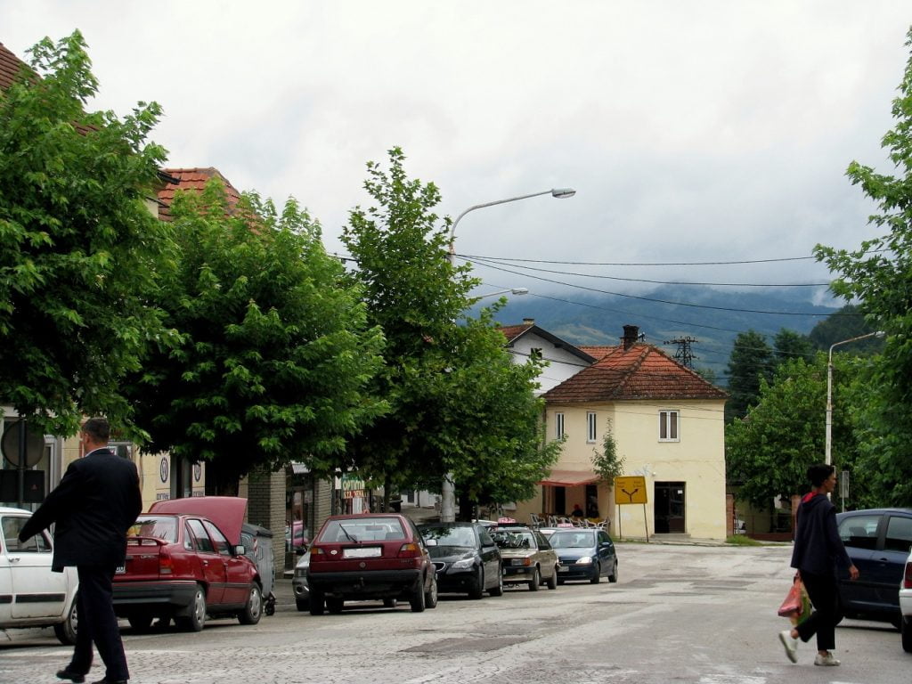 Serbia: THE GREEN WREATH, AGAIN? (13)