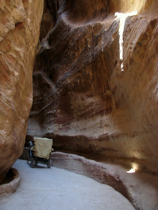 Jordan-Petra-Glimpses-of-The-World
