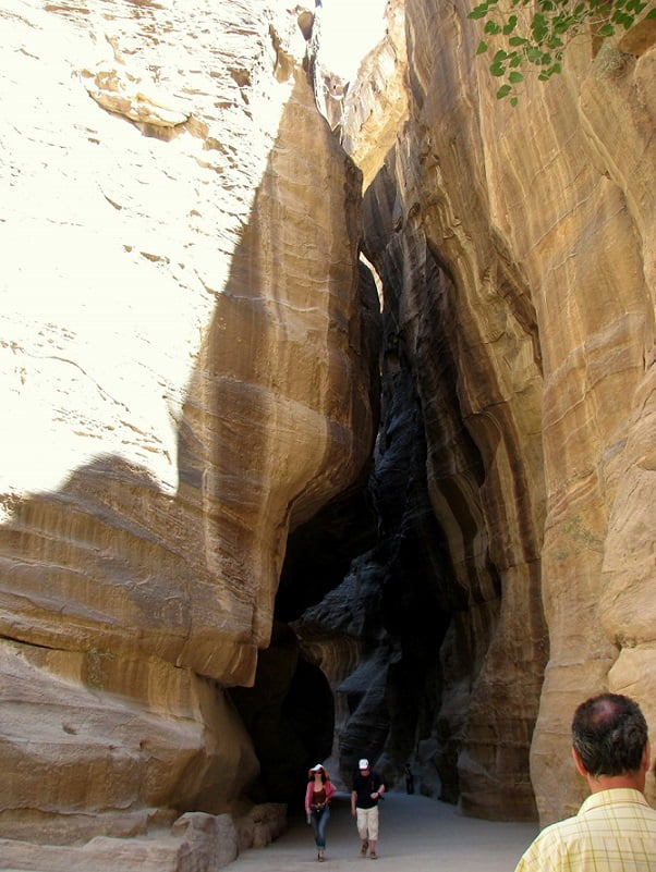 Jordan-Petra-Glimpses-of-The-World