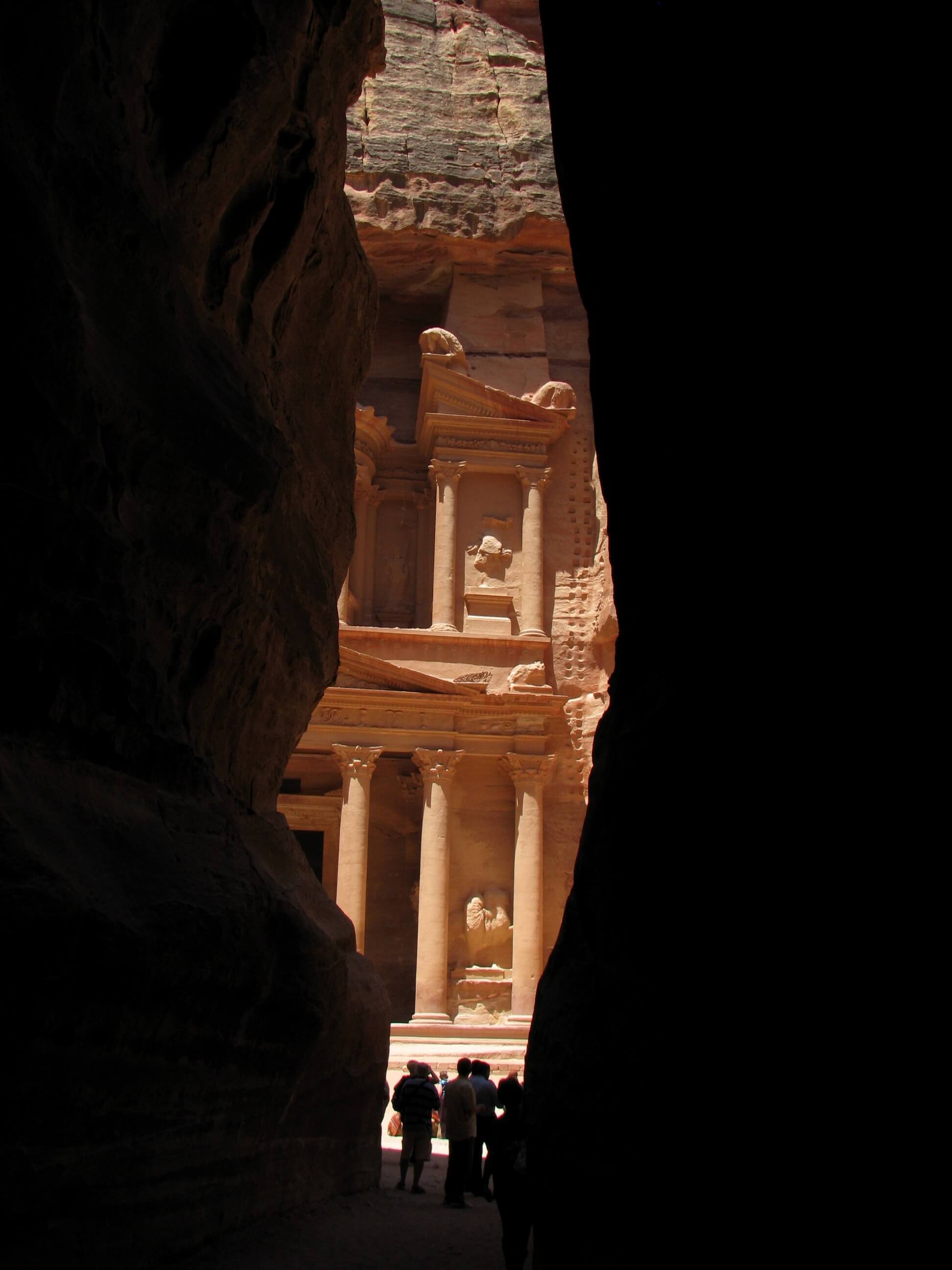 Jordan-Petra-Glimpses-of-The-World