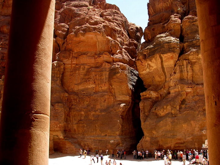 Jordan-Petra-Glimpses-of-The-World