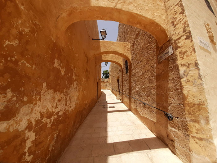 Malta-Gozo-Victoria-Glimpses-of-the-World