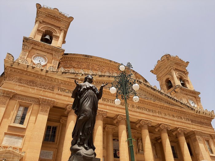 Malta-travel-Mosta-Glimpses-of-the-World
