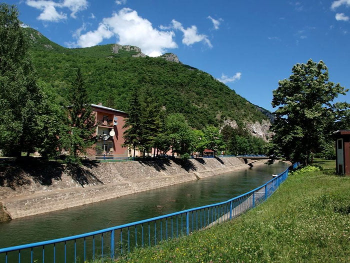 Serbia-travel-Ovcar-Kablar-gorge-Glimpses-of-the-World