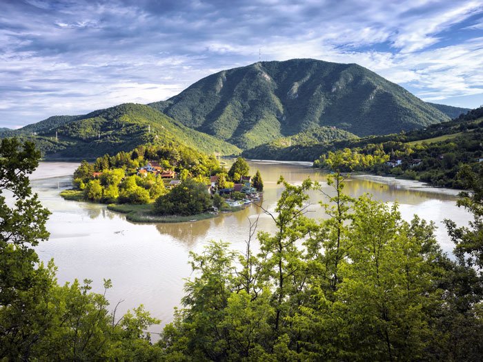 Serbia-travel-Ovcar-Kablar-gorge-Glimpses-of-the-World