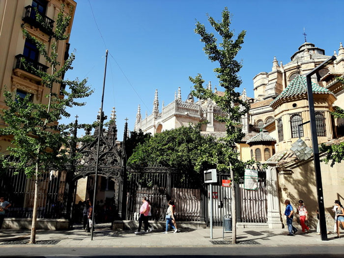 Granada-Andalusia-Spain-Glimpses-of-the-World