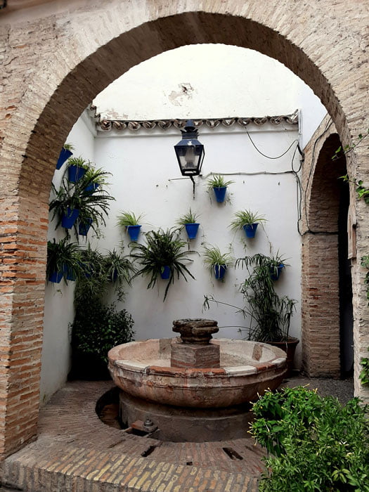 Cordoba-Spain-Jewish-quarter-Glimpses-of-the-World