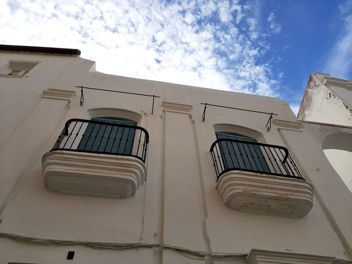Arcos-de-la-Frontera-Spain-Glimpses-of-the-World