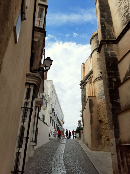 Arcos-de-la-Frontera-Spain-Glimpses-of-the-World