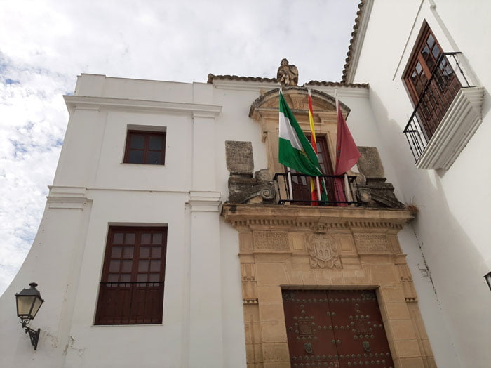 Arcos-de-la-Frontera-Spain-Glimpses-of-the-World